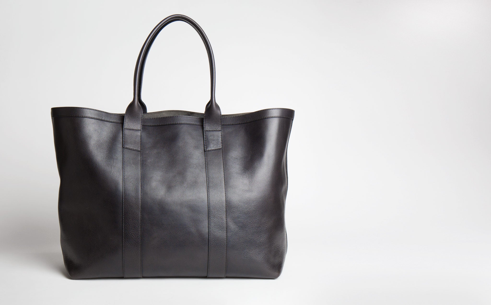 Lotuff Working Tote | Kindred Black