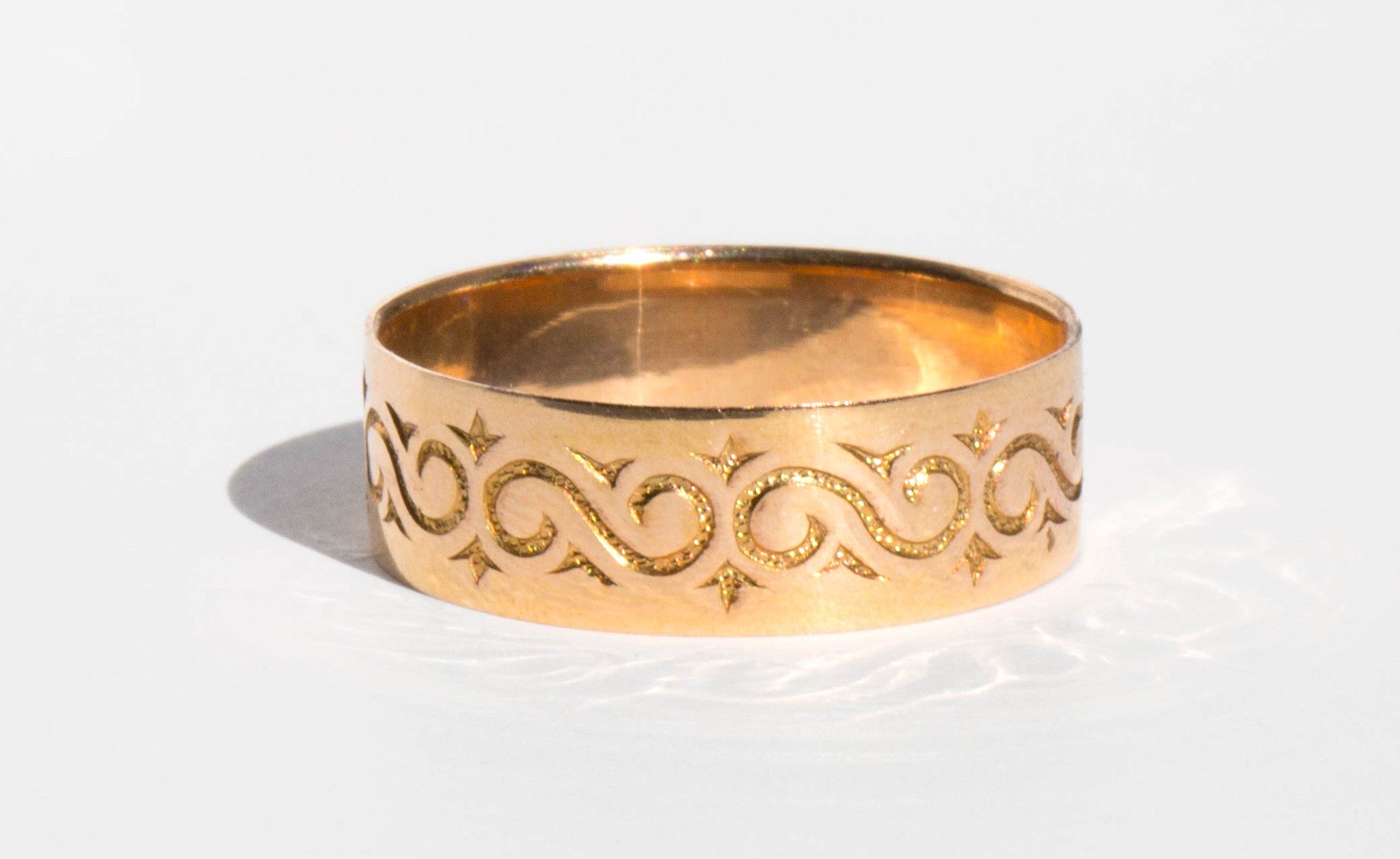 Edwardian Etched Gold Band