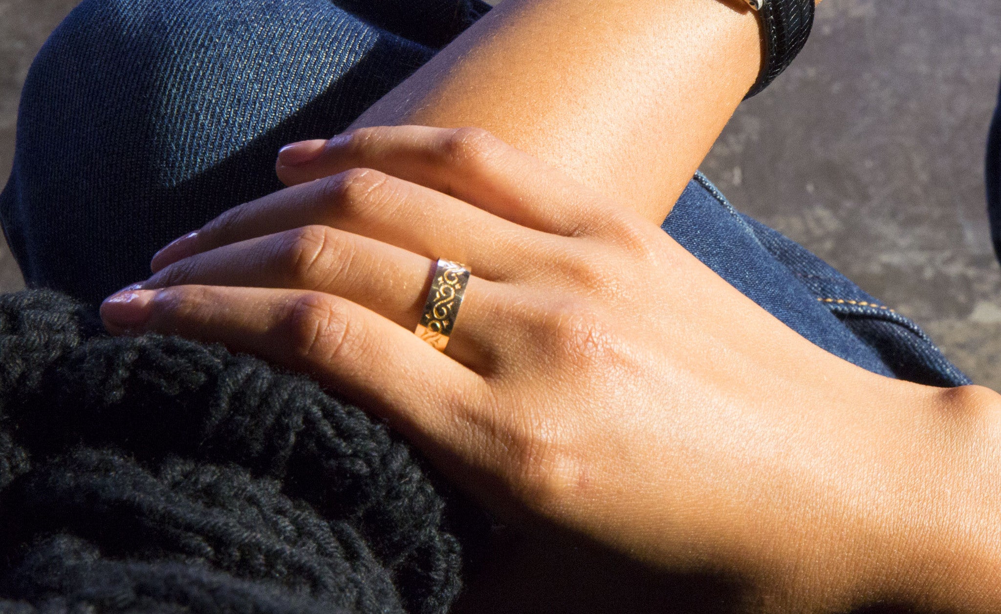 Edwardian Etched Gold Band